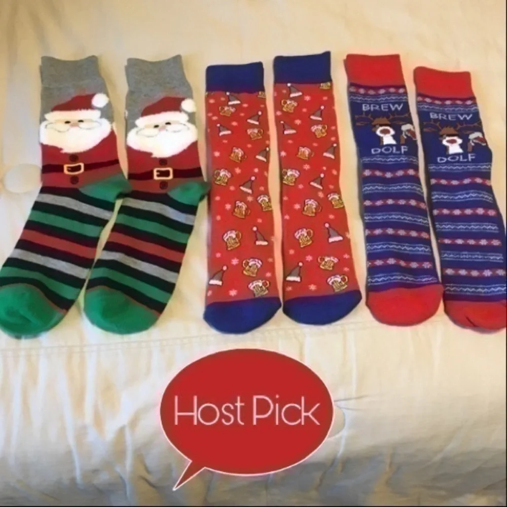 3 pairs of women’s Christmas socks